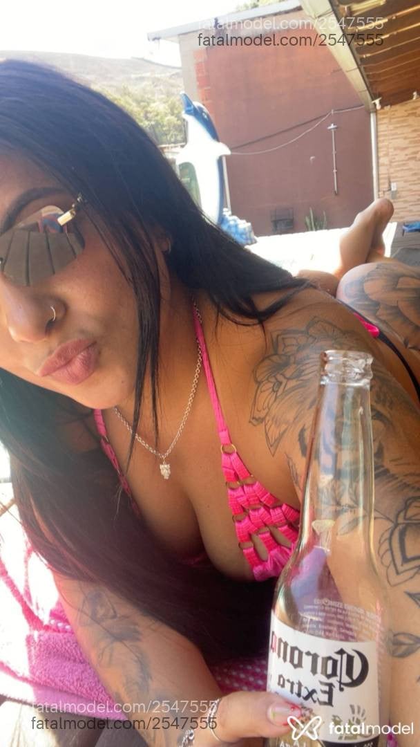 Acompanhante mulher morena (o) de olhos castanhos - Tatiane