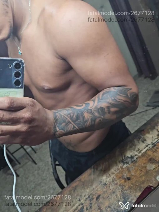 Acompanhante homem morena (o) de olhos pretos em Belém Acompanhante homem morena (o) de olhos pretos em Belém - Luan