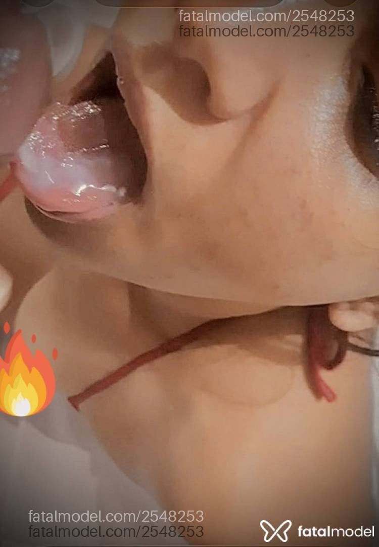 Acompanhante mulher com cabelo castanho de olhos castanhos em Virtual - Talita