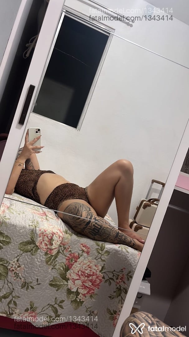 Acompanhante mulher morena (o) de olhos pretos - Larissa Acompanhante mulher morena (o) de olhos pretos - Larissa