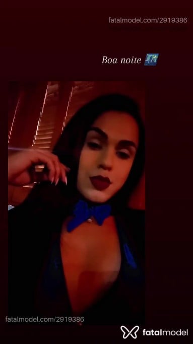 Acompanhante mulher trans morena (o) de olhos castanhos em Bombinhas Acompanhante mulher trans morena (o) de olhos castanhos em Bombinhas - Lais Volvet