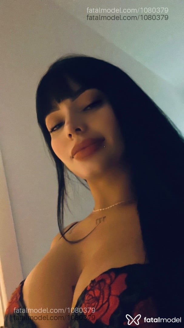 Acompanhante mulher morena (o) de olhos castanhos em Uberlândia - Sabrina