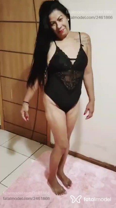 Acompanhante mulher morena (o) de olhos pretos - Karen Acompanhante mulher morena (o) de olhos pretos - Karen