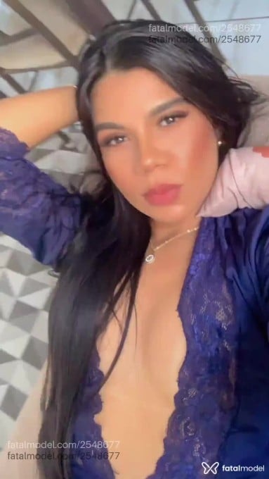 Acompanhante mulher morena (o) de olhos castanhos - Beatriz