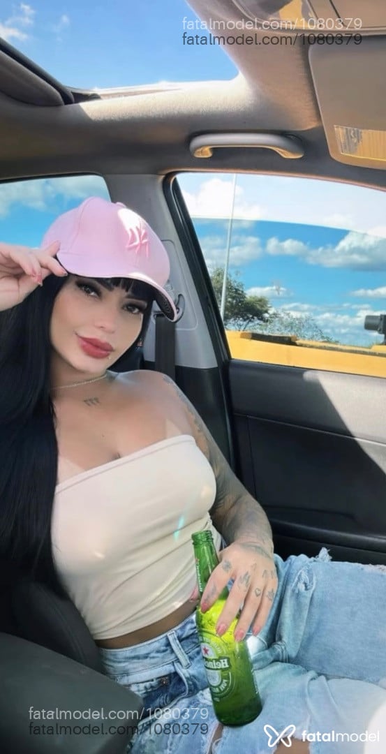 Acompanhante mulher morena (o) de olhos castanhos em Uberlândia - Sabrina