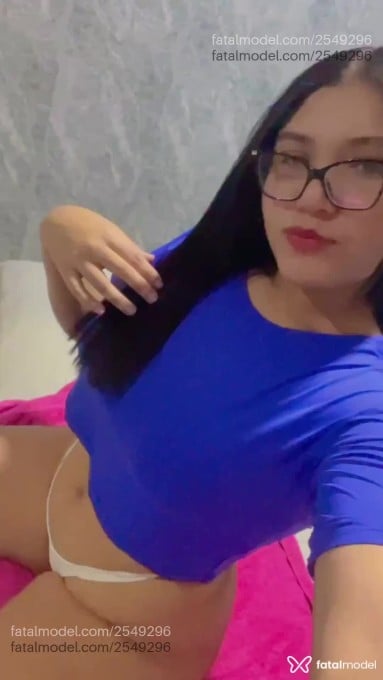 Acompanhante mulher morena (o) de olhos pretos em Virtual - Carla