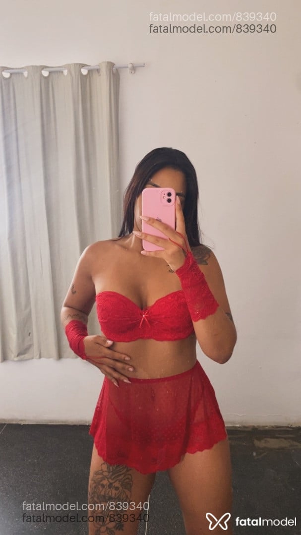 Acompanhante mulher com cabelo castanho de olhos castanhos em Vitória da Conquista Acompanhante mulher com cabelo castanho de olhos castanhos em Vitória da Conquista - Liz Menezes