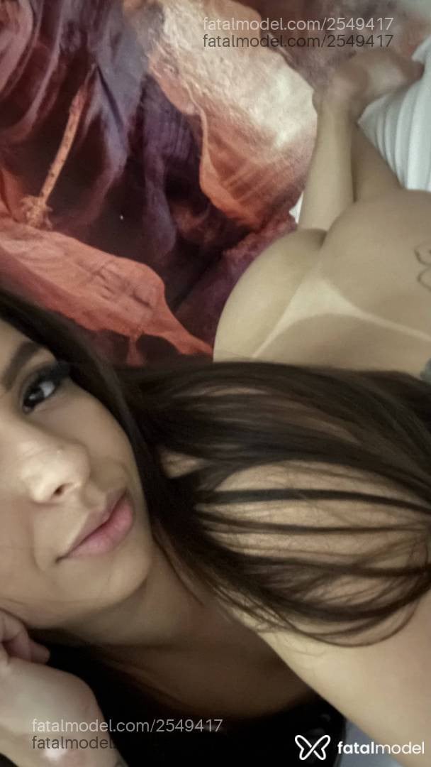 Acompanhante mulher com cabelo castanho de olhos castanhos - Laura