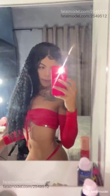 Acompanhante mulher trans morena (o) de olhos castanhos em Uberlândia - Laura Luiza