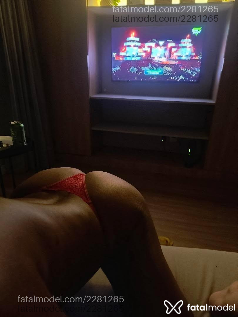 Acompanhante mulher trans morena (o) de olhos castanhos em Porto Alegre - Jordana Louis