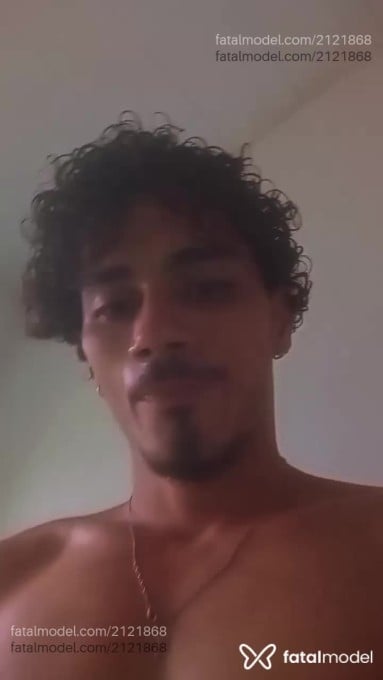 Acompanhante homem com cabelo castanho de olhos castanhos em Vazante Acompanhante homem com cabelo castanho de olhos castanhos em Vazante - Vellu