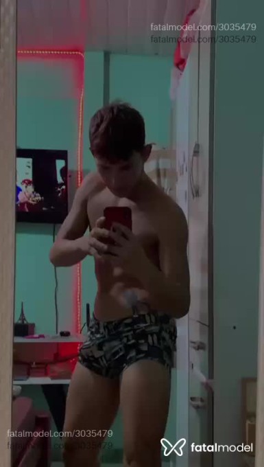 Acompanhante homem com cabelo castanho de olhos castanhos - Kauê Zinho souza Acompanhante homem com cabelo castanho de olhos castanhos - Kauê Zinho souza