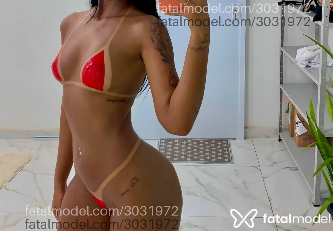 Acompanhante mulher morena (o) de olhos castanhos em Vila Velha - Maju