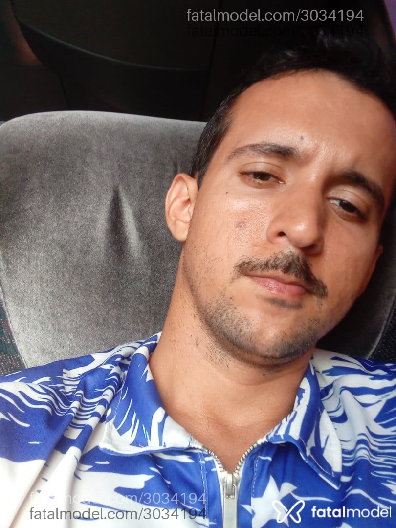 Acompanhante homem morena (o) de olhos castanhos em Fortaleza - Roberto