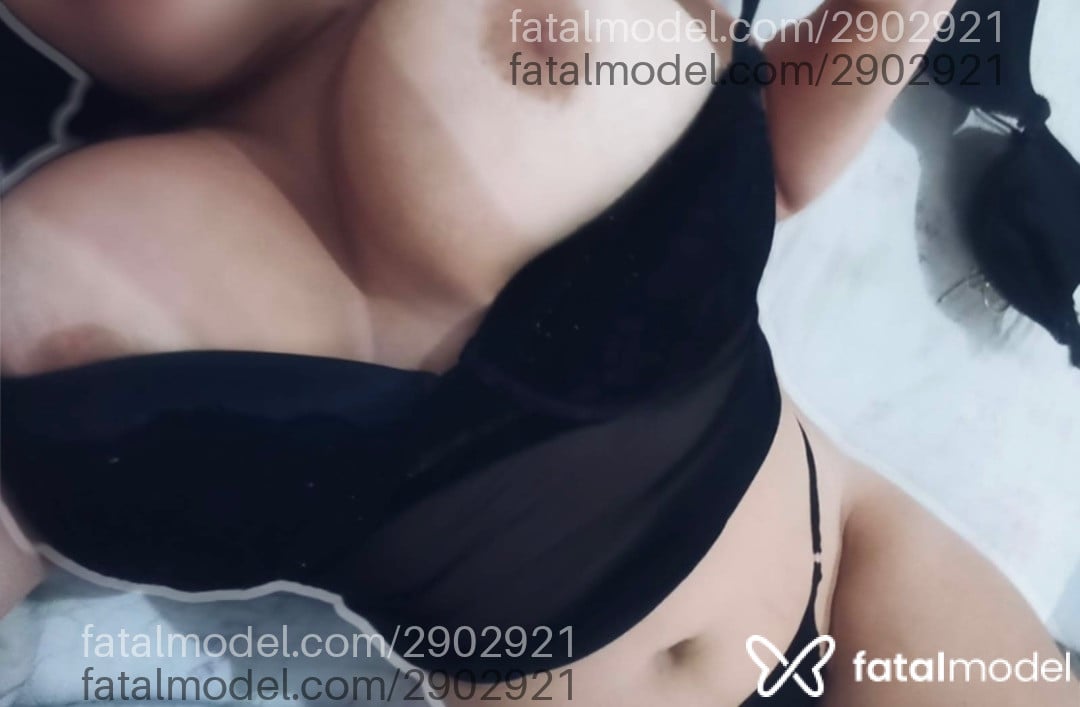 Acompanhante mulher morena (o) de olhos mel em Virtual - Bellalactante