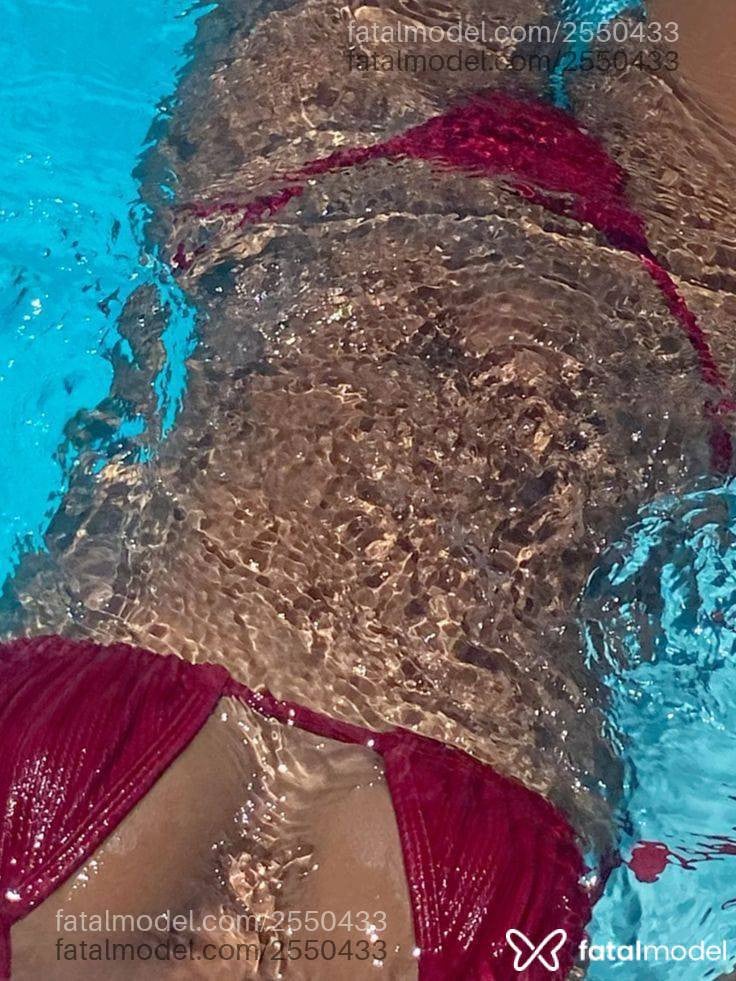 Acompanhante mulher morena (o) de olhos castanhos - MORENA