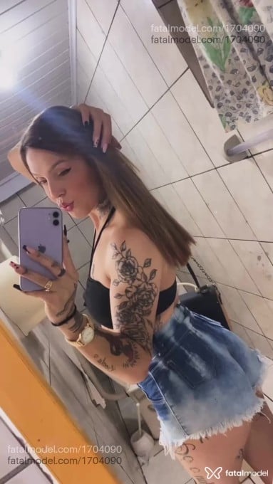 Acompanhante mulher loira (o) de olhos azuis em Porto Alegre - Manuzinha