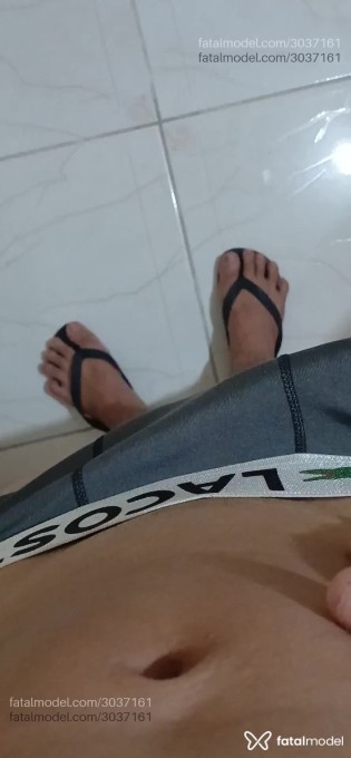 Acompanhante homem morena (o) de olhos pretos em Virtual - Vinicius Adryan