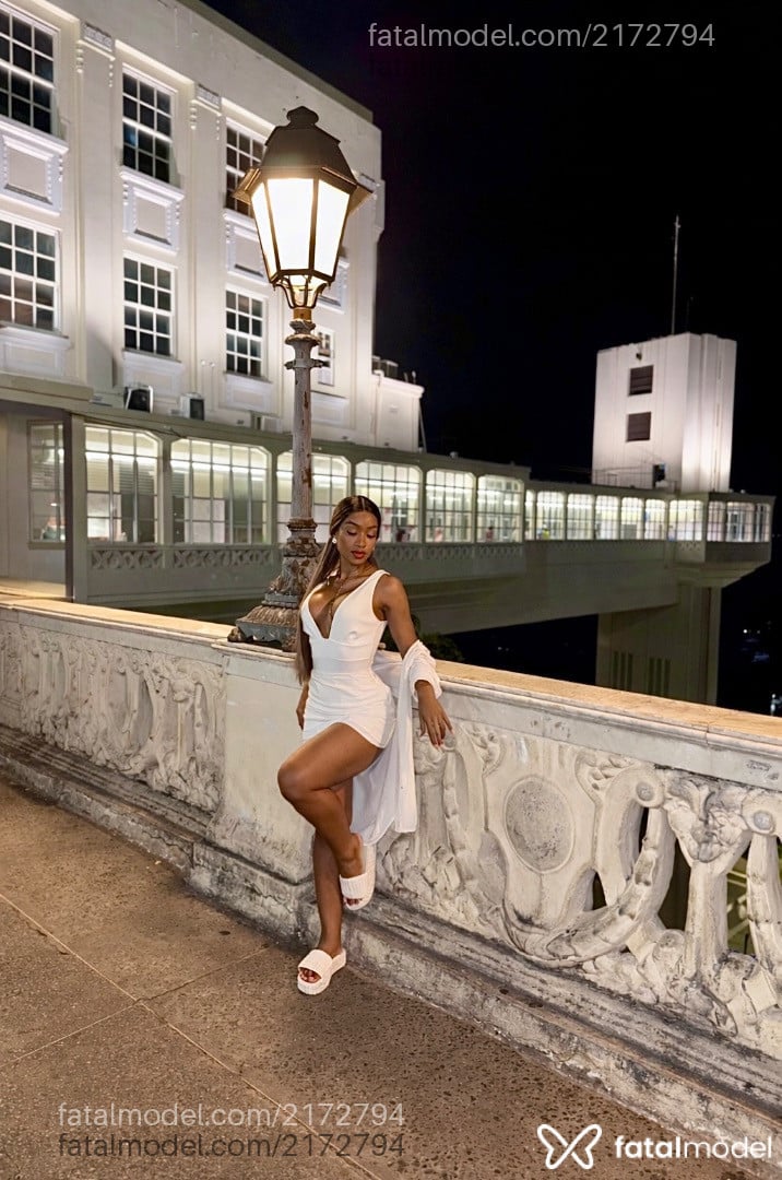 Acompanhante mulher morena (o) de olhos castanhos em Salvador - Pretinhaa