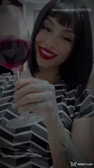 Acompanhante mulher morena (o) de olhos castanhos em Penha - Mandinha