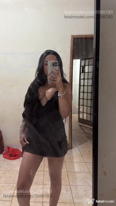 Acompanhante mulher com cabelo castanho de olhos castanhos em Monte Carmelo Acompanhante mulher com cabelo castanho de olhos castanhos em Monte Carmelo - Larissa