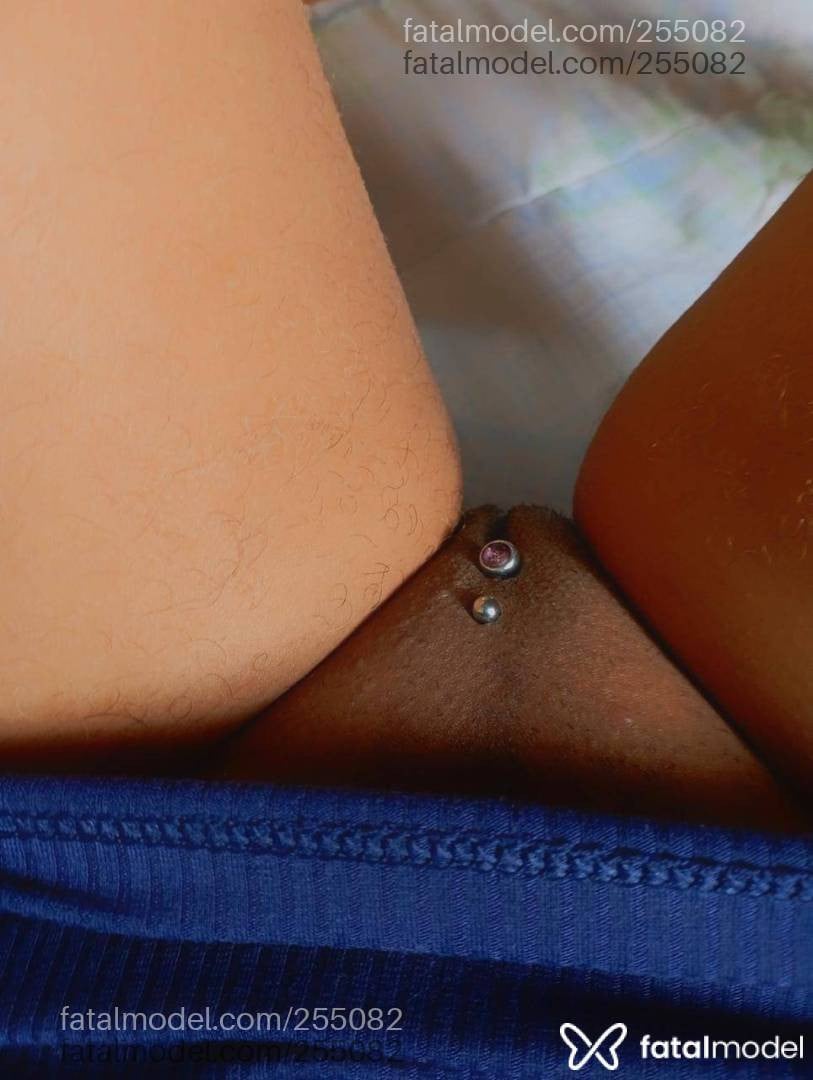 Acompanhante mulher com cabelo castanho de olhos mel - Bella Lisboa