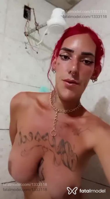 Acompanhante mulher trans ruiva (o) de olhos castanhos em Juatuba - Meninaveneno