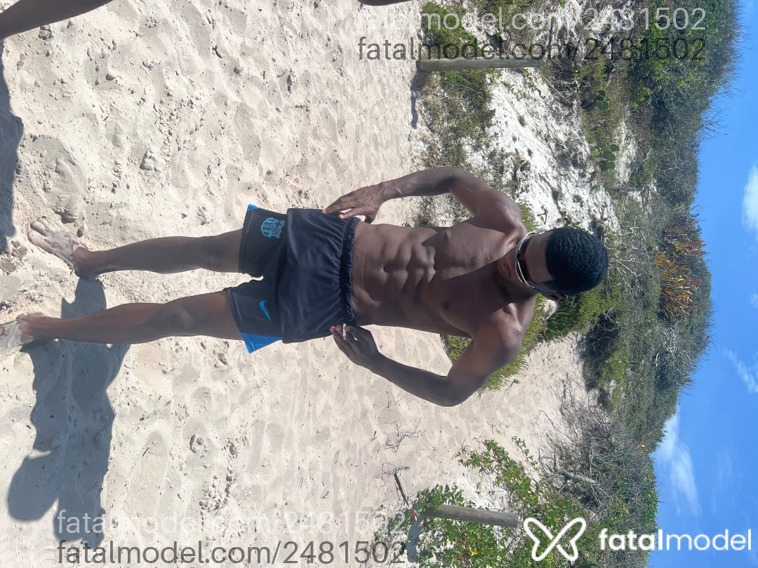 Acompanhante homem morena (o) de olhos castanhos em Cabo Frio - Deivid