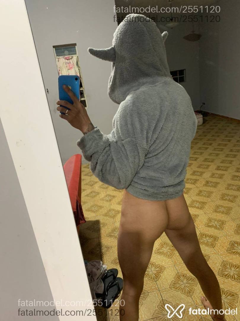 Acompanhante homem com cabelo castanho de olhos pretos em Belo Horizonte - Brayan Guttyerry