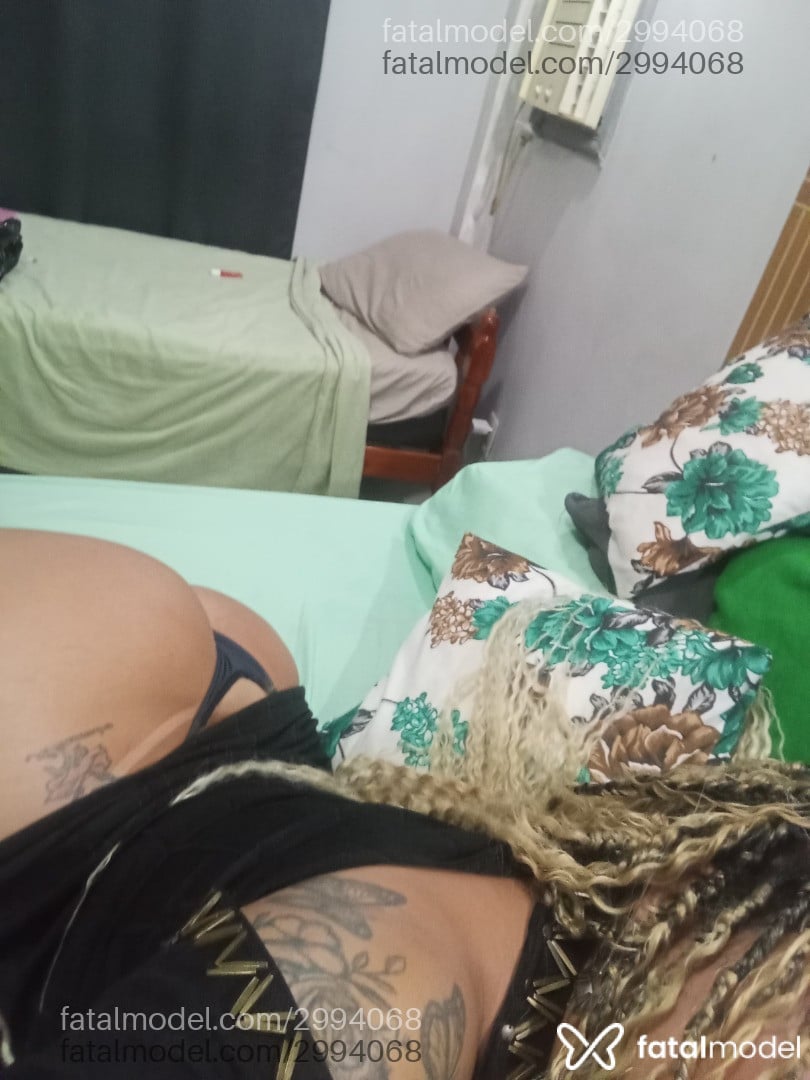 Acompanhante mulher loira (o) de olhos castanhos em Armação dos Búzios - Mirella sanches