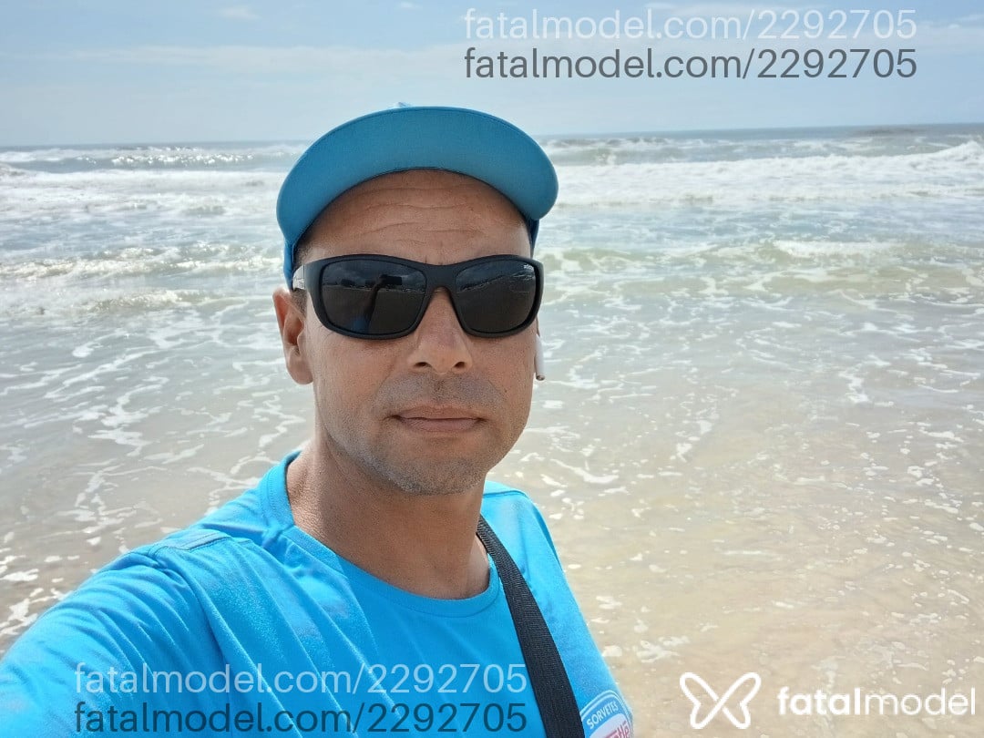 Acompanhante homem com cabelo castanho de olhos castanhos em Capão da Canoa Acompanhante homem com cabelo castanho de olhos castanhos em Capão da Canoa - Ricardo