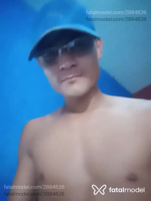 Acompanhante homem com cabelo castanho de olhos castanhos em Porto Velho Acompanhante homem com cabelo castanho de olhos castanhos em Porto Velho - Lukinha Danone