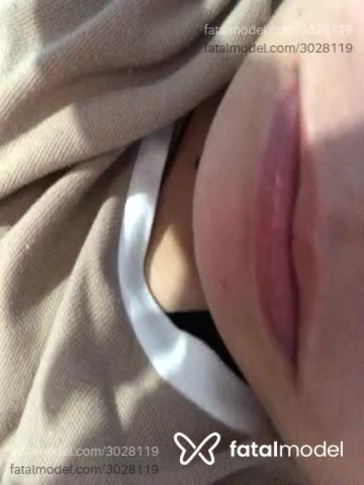 Acompanhante mulher com cabelo castanho de olhos castanhos em Virtual - Thaishot