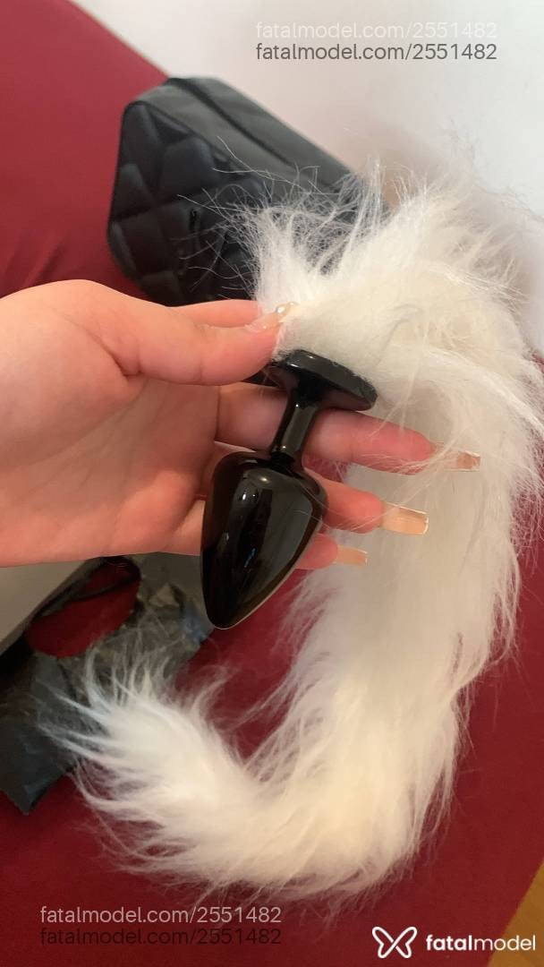 Acompanhante mulher com cabelo castanho de olhos castanhos - Pam