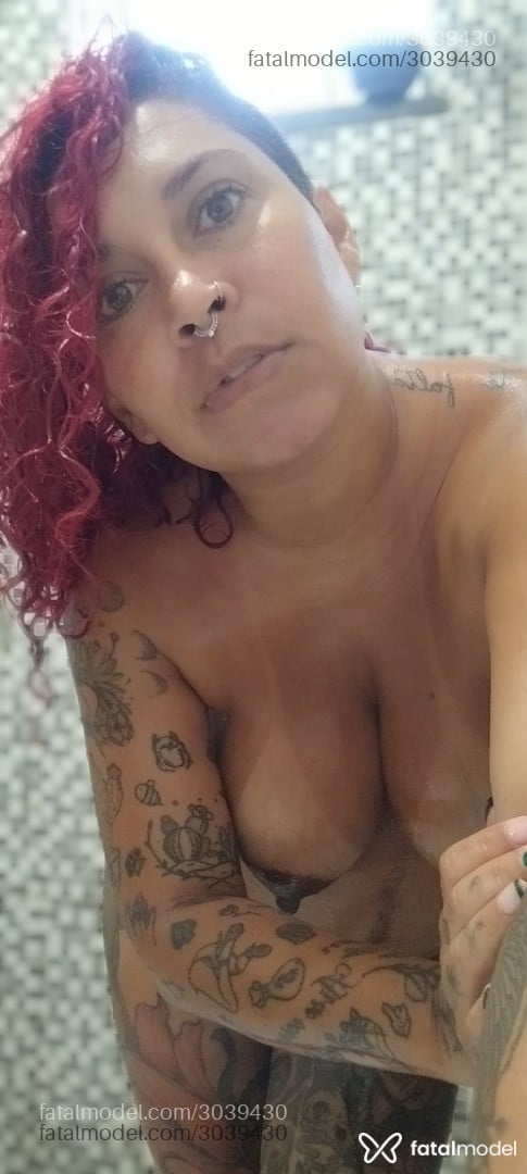 Acompanhante mulher com cabelo castanho de olhos verdes em Fortaleza - Sheylla Patty