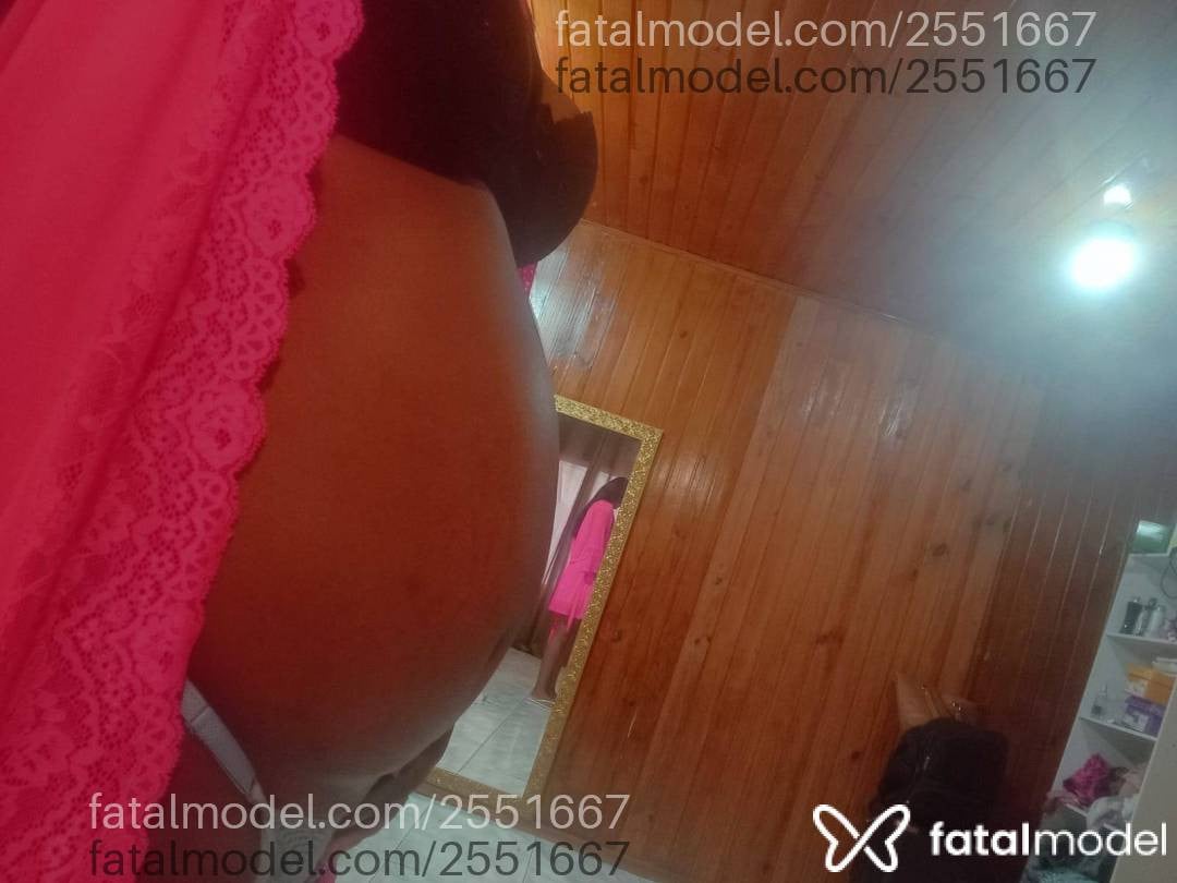 Acompanhante mulher com cabelo castanho de olhos castanhos em Itajaí - Brenda