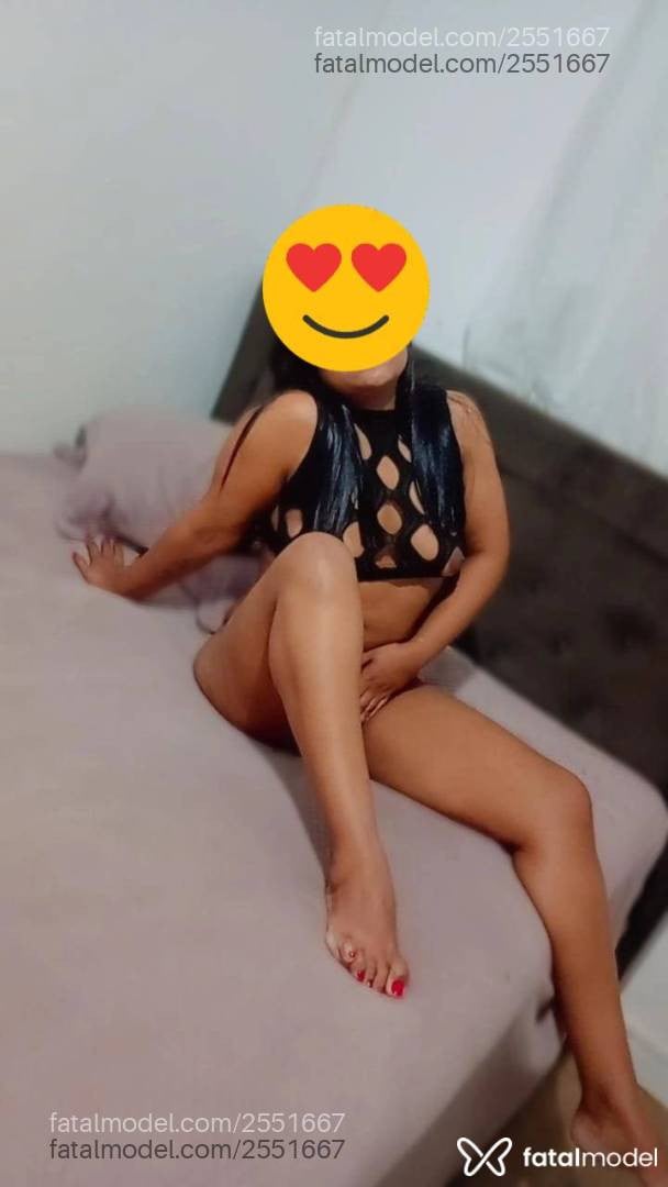 Acompanhante mulher com cabelo castanho de olhos castanhos - Brenda