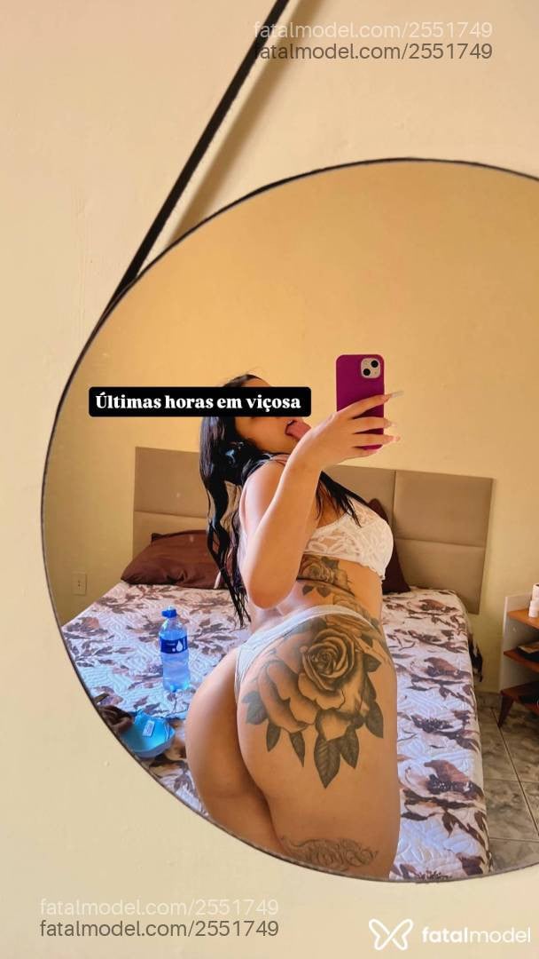 Acompanhante mulher morena (o) de olhos pretos - Lunna