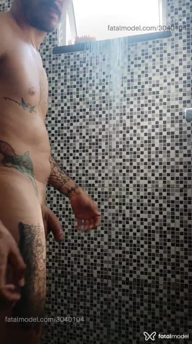 Acompanhante homem com cabelo castanho de olhos castanhos em Fortaleza - Tattuadoo