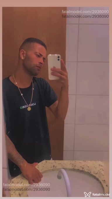 Acompanhante homem com cabelo castanho de olhos castanhos em Sete Lagoas - Maicon Douglas