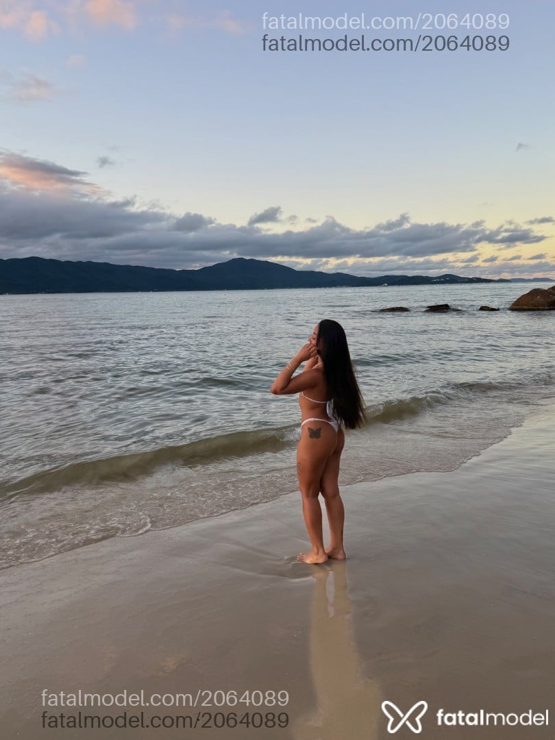 Acompanhante mulher com cabelo castanho de olhos castanhos em Santos - Gabi