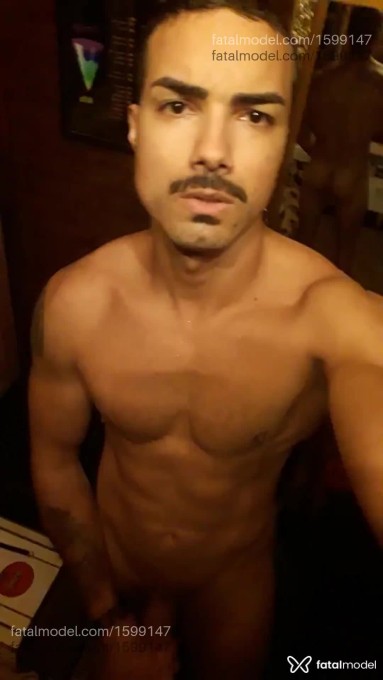 Acompanhante homem com cabelo castanho de olhos castanhos em Porto Alegre - Jeffdotado