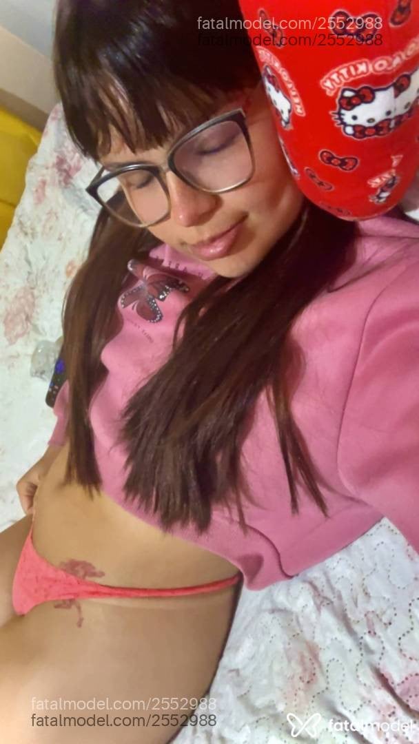 Acompanhante mulher ruiva (o) de olhos castanhos - Sophia