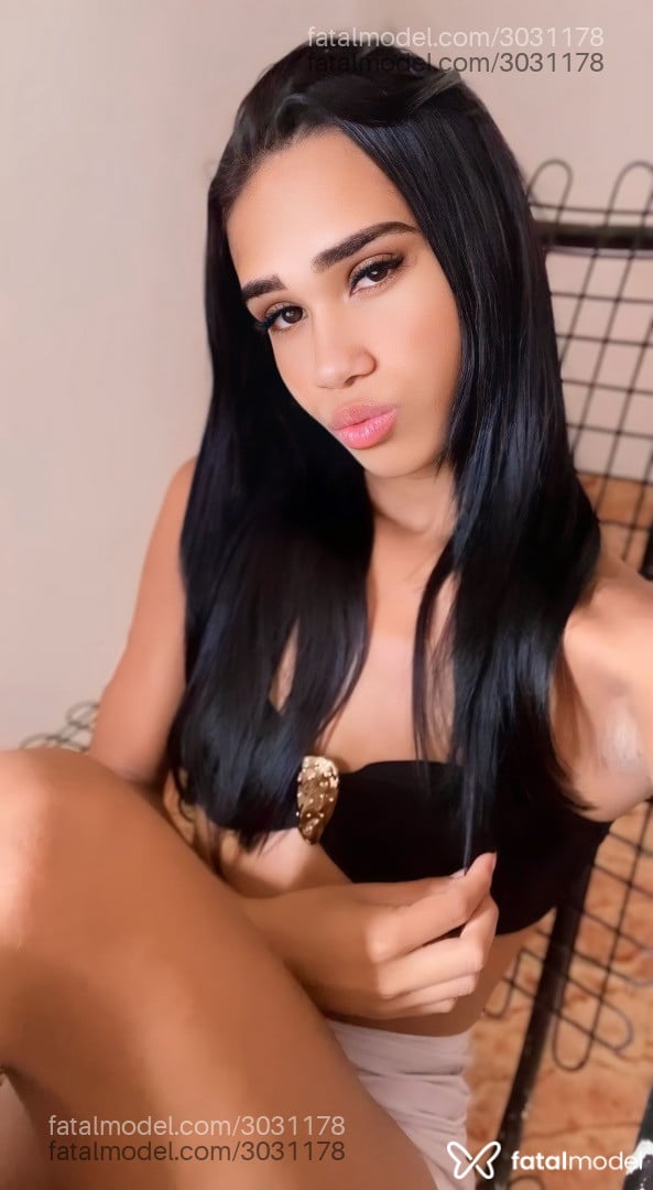 Acompanhante mulher trans morena (o) de olhos pretos em Goiânia - Larissa