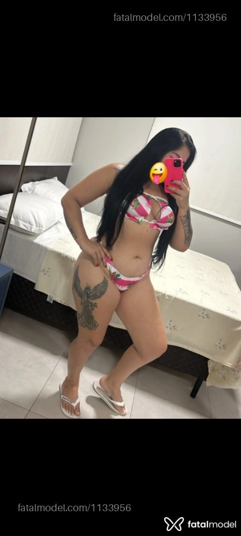 Acompanhante mulher morena (o) de olhos castanhos - Iza kaaliman Acompanhante mulher morena (o) de olhos castanhos - Iza kaaliman
