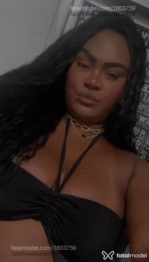Acompanhante mulher com cabelo castanho de olhos castanhos em Campinas - Amanda Victoria