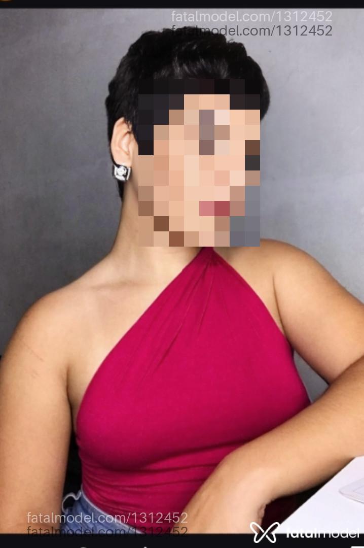 Acompanhante mulher com cabelo castanho de olhos mel em Tubarão Acompanhante mulher com cabelo castanho de olhos mel em Tubarão - Mya Goolf