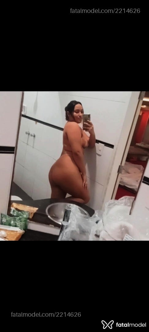 Acompanhante mulher com cabelo castanho de olhos castanhos em Tailândia Acompanhante mulher com cabelo castanho de olhos castanhos em Tailândia - Ketlenny