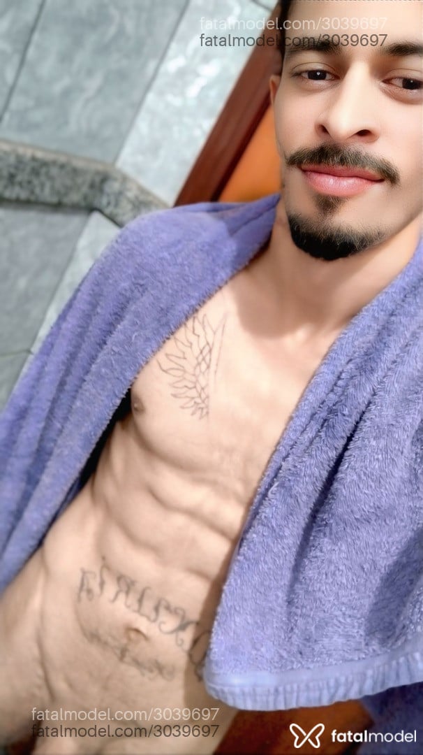 Acompanhante homem morena (o) de olhos castanhos em Uberaba - Jhonnyroyal