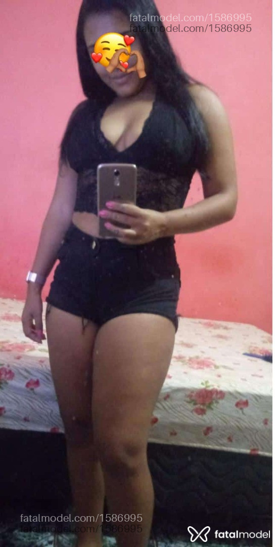 Acompanhante mulher morena (o) de olhos castanhos - Samara